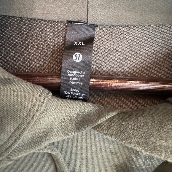 Lululemon Green Camouflage Men's Hoodie - Picture 3 of 3